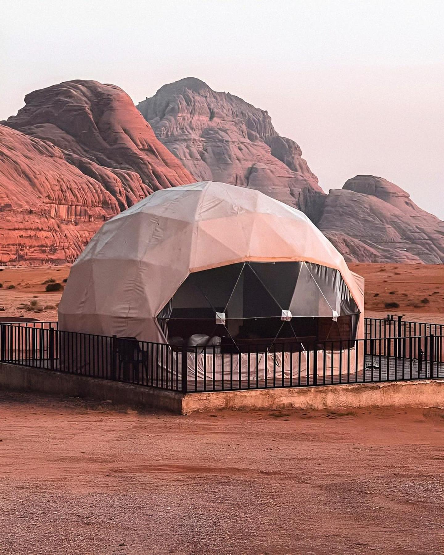 Wadi Rum Caeser Camp Hotell Exteriör bild