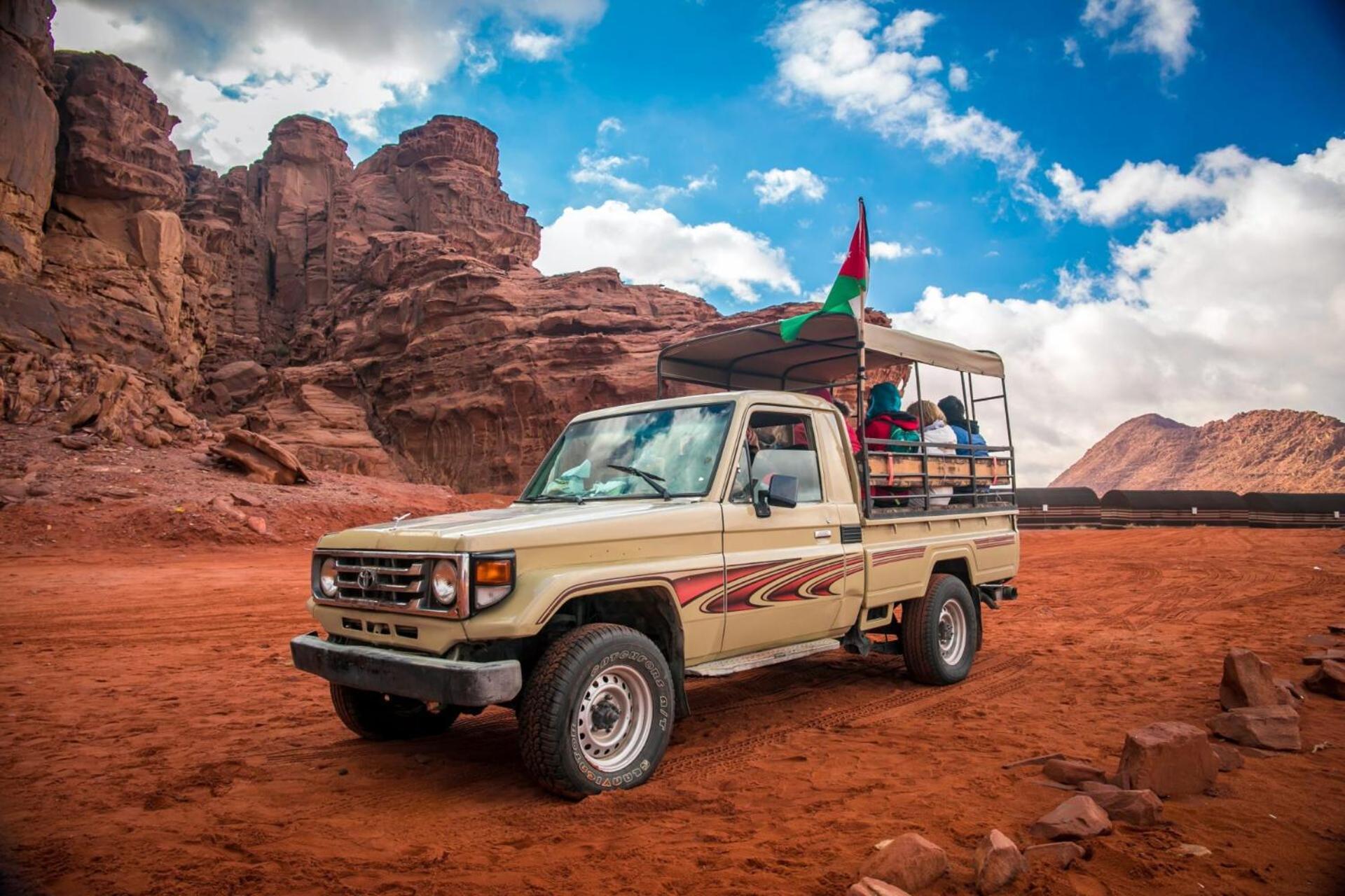 Wadi Rum Caeser Camp Hotell Exteriör bild